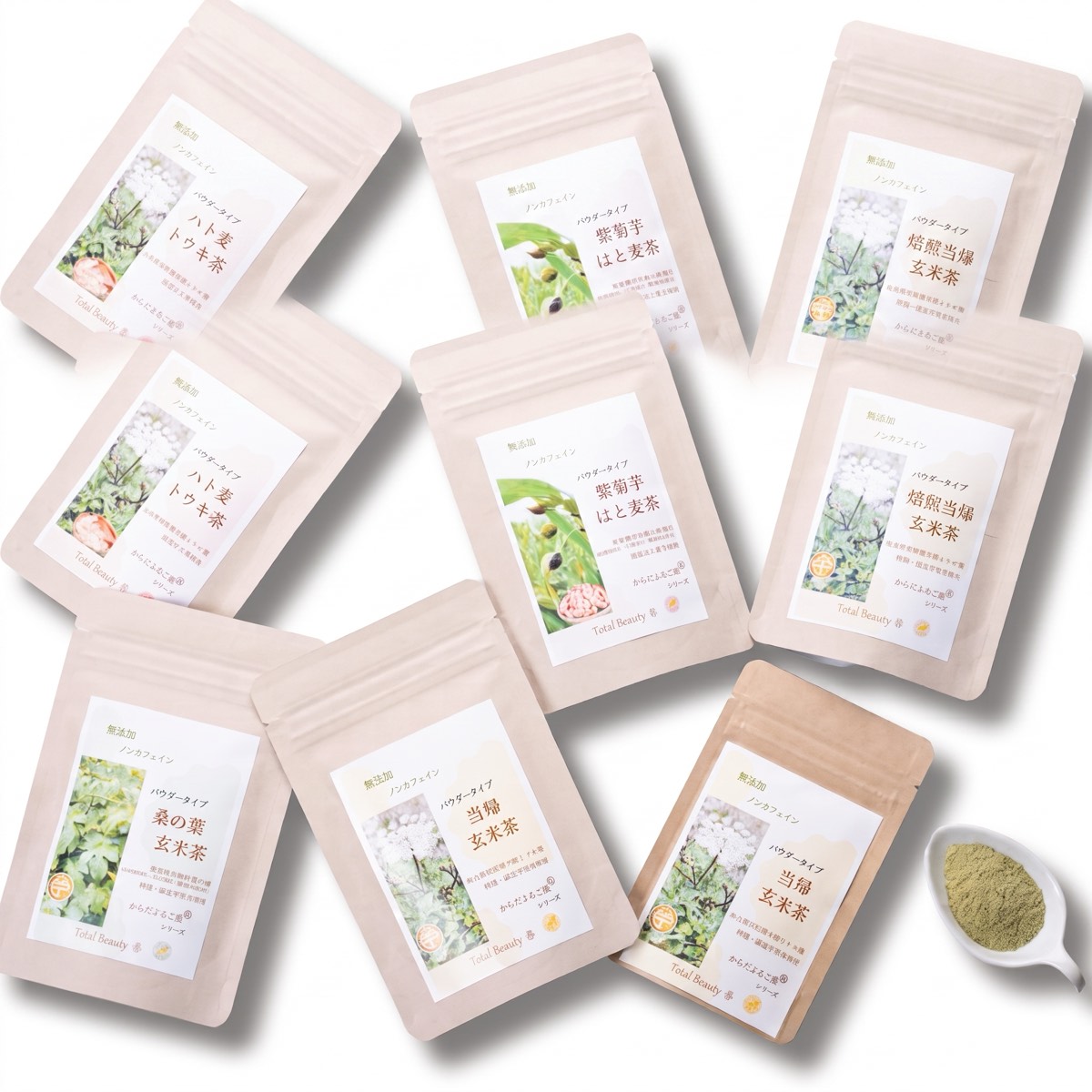 粉末ブレンド茶のパウチ6点と抽出したお茶